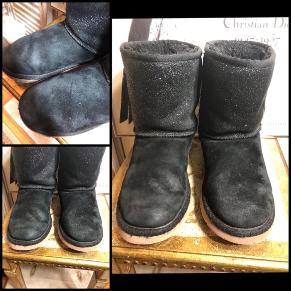 SALE🌷SZ 5-UGG BLACK SUEDE/LEATHER W/ SILVER BOOTS - Picture 2 of 8